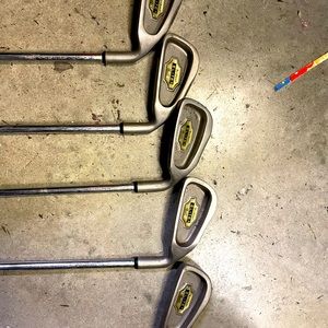 Golf clubs Trident elite golf 5 pc set RH
Steel shaft